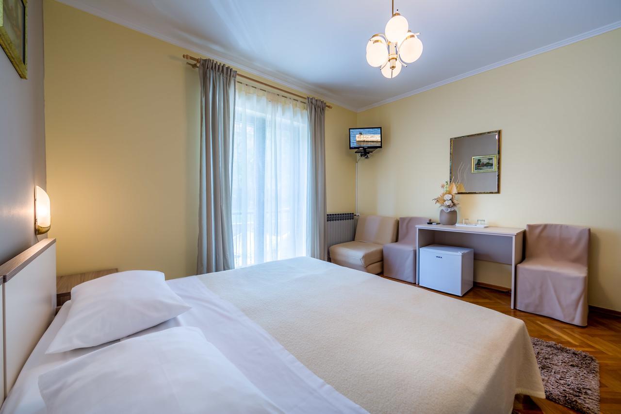 Villa Klaric Lovran Extérieur photo